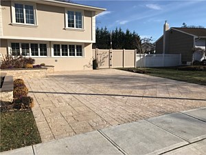 Cambridge Sandstone XL Ledgestone driveway with walkway